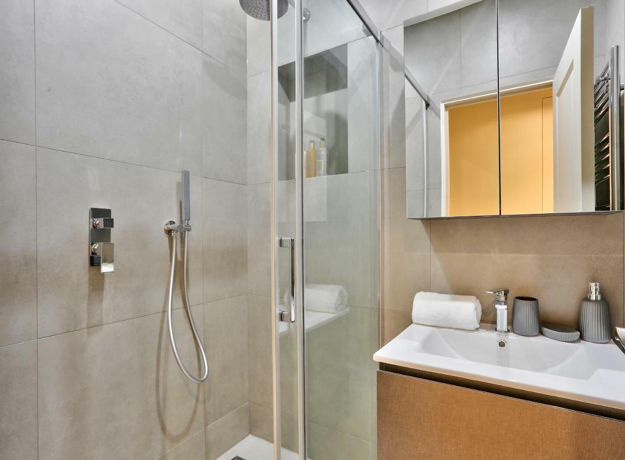76 - Urban Jardins Du Marais Apartment Париж Екстериор снимка